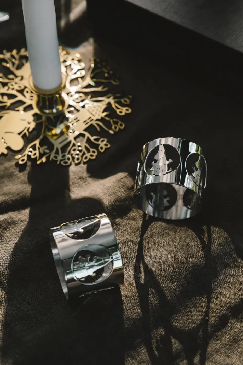 2 Anillos servilleteros Hilke X Mumins mamá Moomin, Latón niquelado