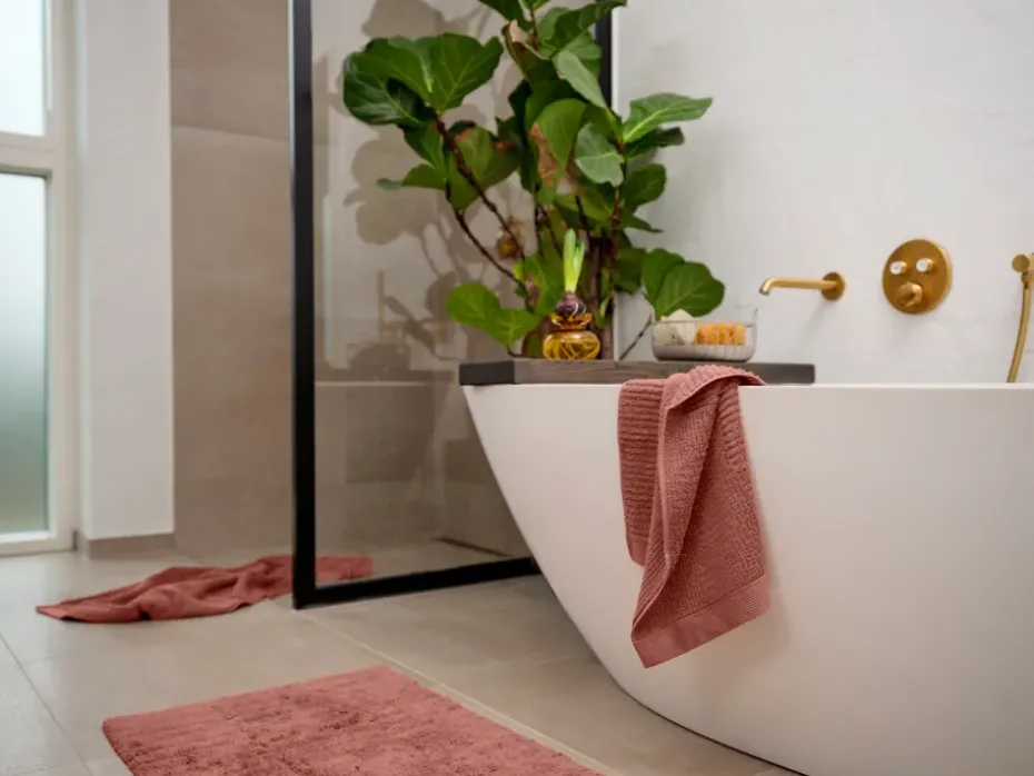 Alfombrilla de baño Tiles, Peach red