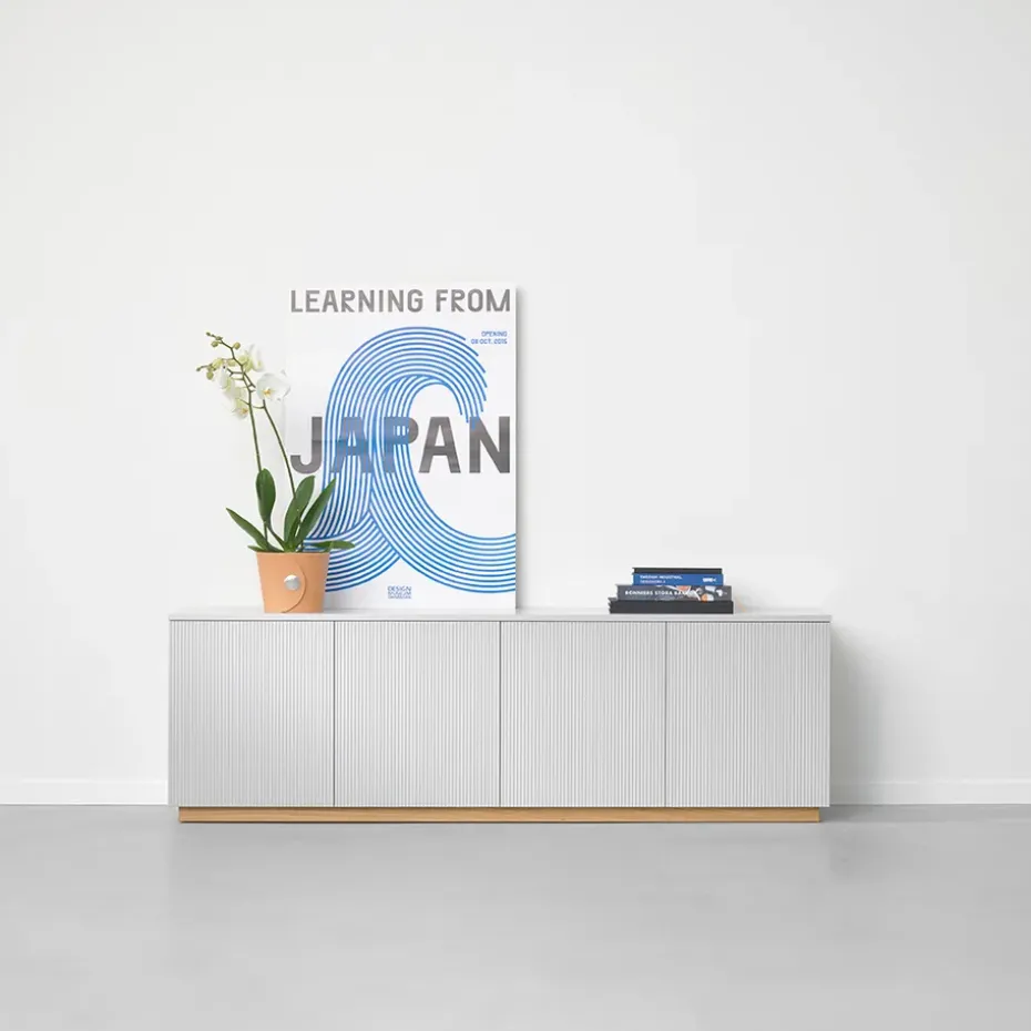 Aparador Beam, Lacado blanco, base de roble aceitado blanco