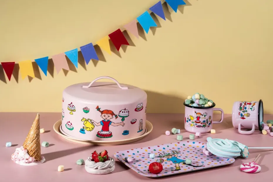 Bandeja para pasteles con cúpula Pippi, Cumpleaños