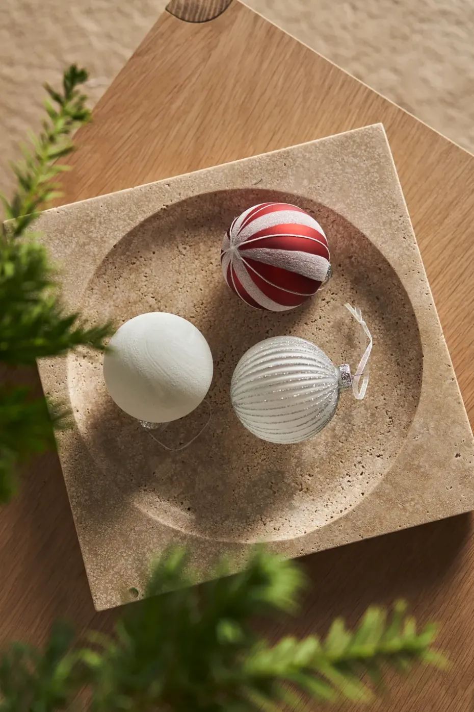 Bolas de Navidad Snowing 6 unidades, Blanco