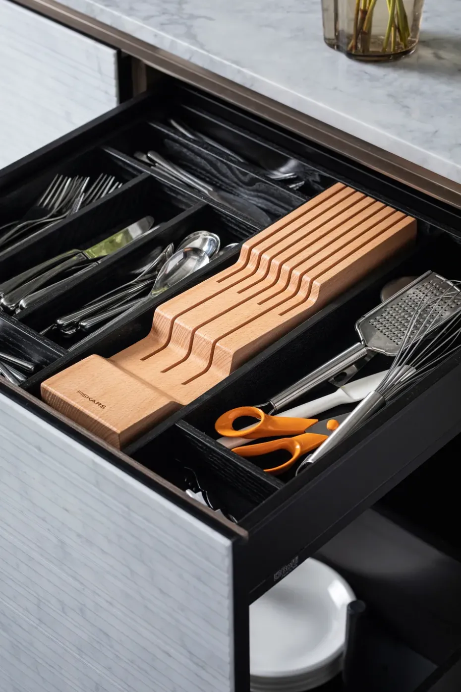 Caja de cuchillos Fiskars, Madera
