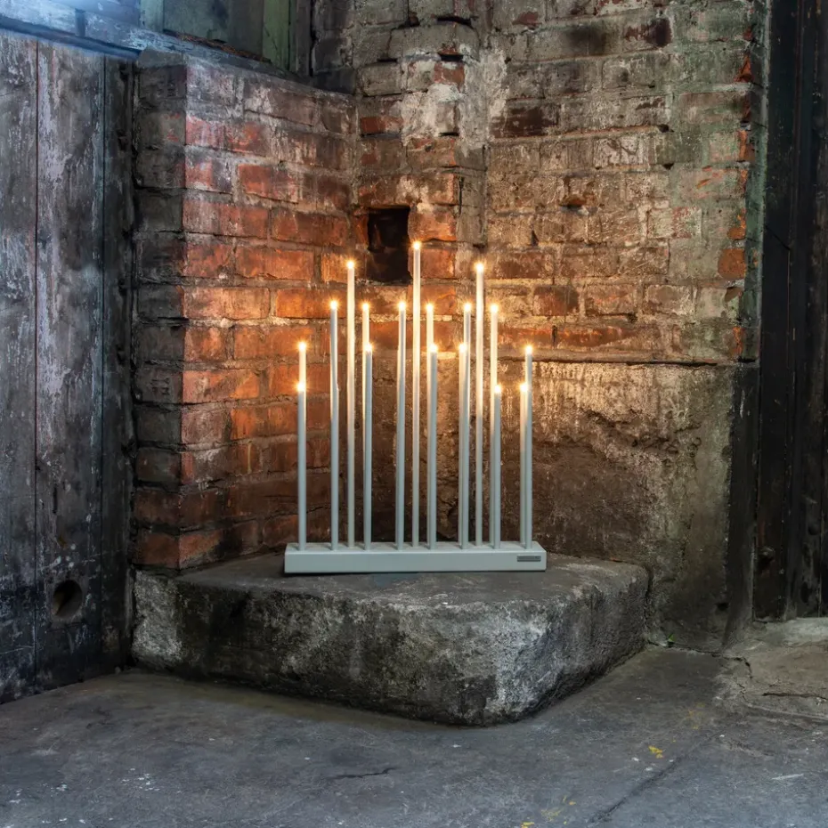 Candelabro eléctrico Elflugan Grande, Gris claro