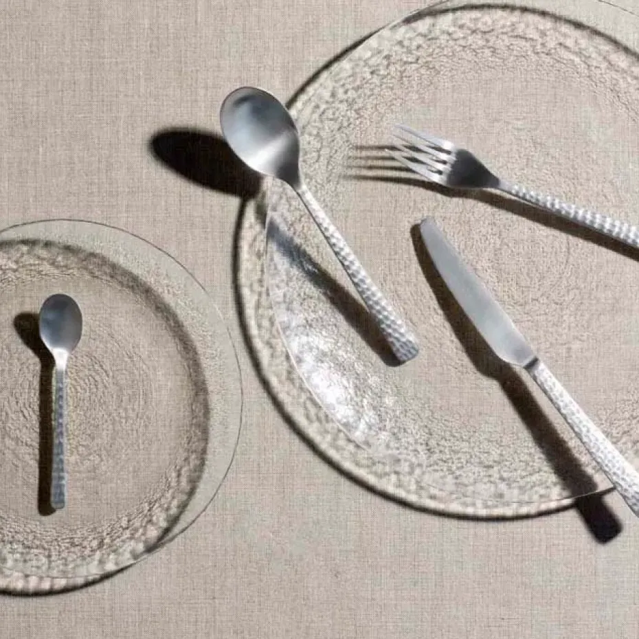 Cubiertos Hune 16 piezas, Brushed satin hammered