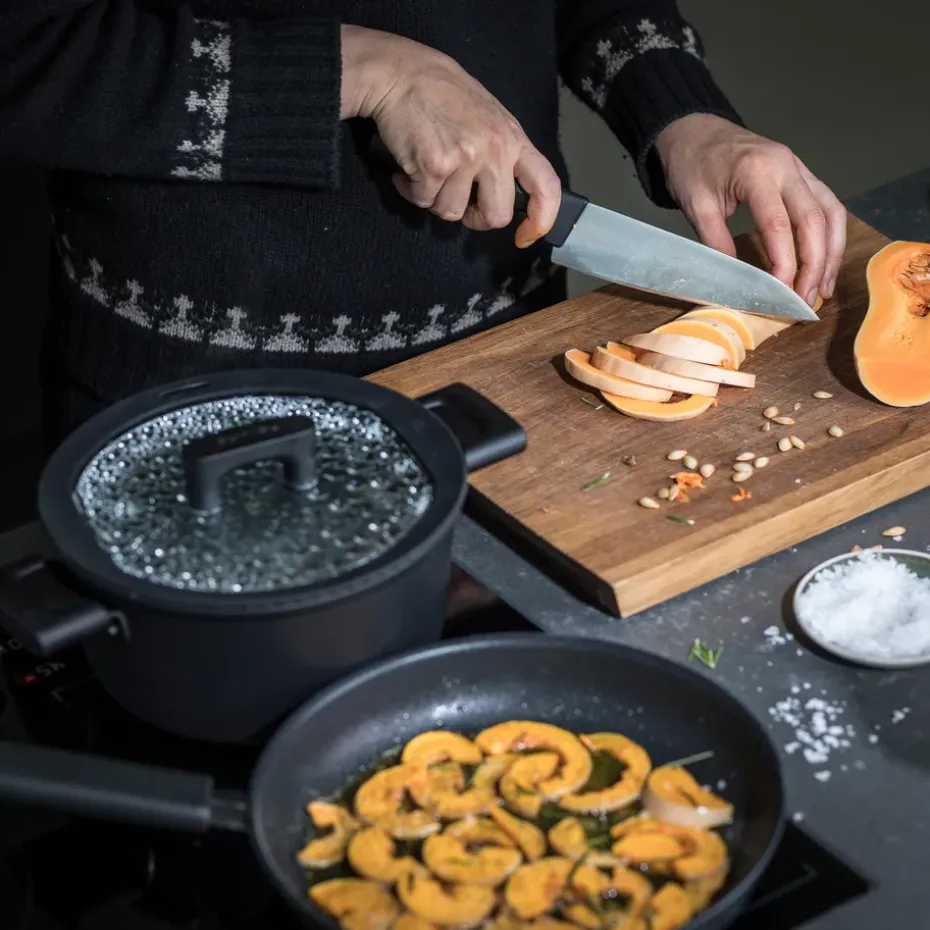 Cuchillo de chef Hard Edge 20 cm, acero inoxidable