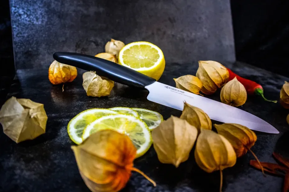 Cuchillo de verduras de cerámica Kyocera FK, 13 cm