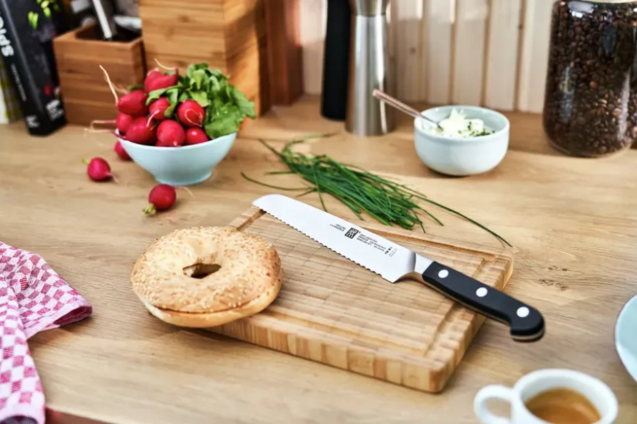 Cuchillo panero Zwilling Pro, 20 cm