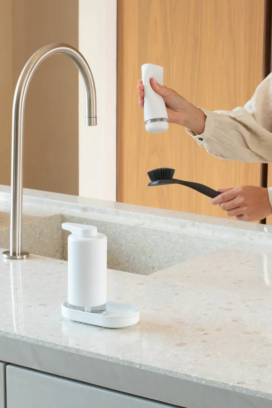 Dispensador de jabón / detergente SinkStyle, set, Mineral Fresh White