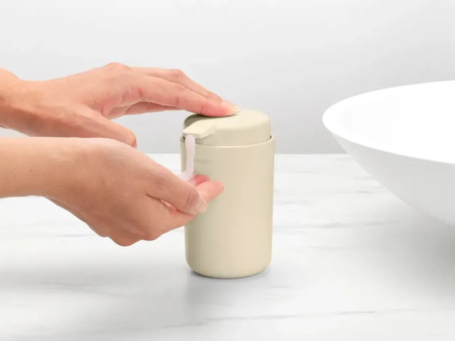 Dispensador de jabón ReNew Brabantia 14 cm, Soft Beige