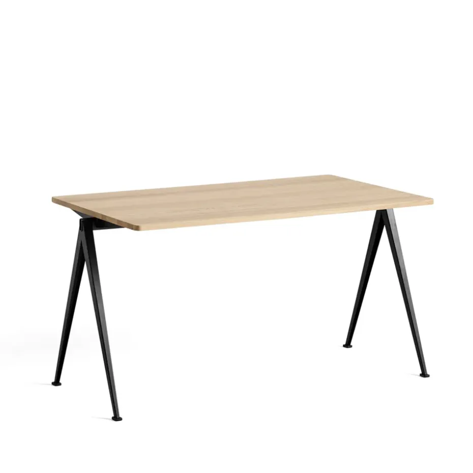 Escritorio Pyramid 01, Oak matt lacqured-140x75cm-estructura de acero negra