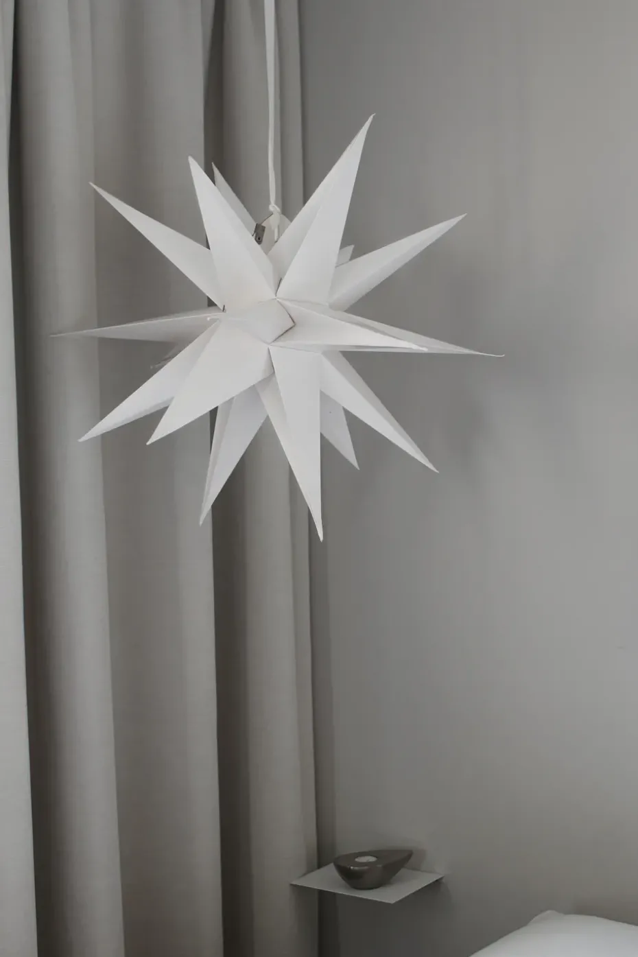 Estrella de Navidad Sputnik Ø60 cm, blanco