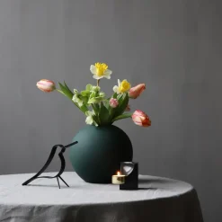 Figura Woody Bird pequeña, roble teñido de negro