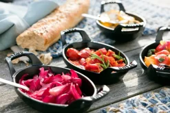 Fuente de horno Staub oval de hierro fundido 15 cm, Negro