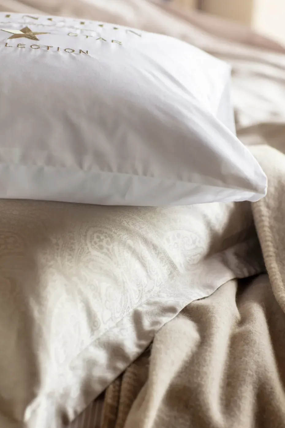 Funda de almohada Hotel Embroidery 50x60 cm, blanco-beige claro