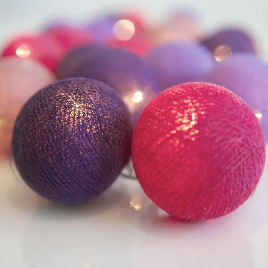 Guirnalda de luces Vivid Violet, 20 bolas