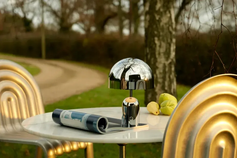 Lámpara de mesa Bell Portable LED 28 cm, Plateado
