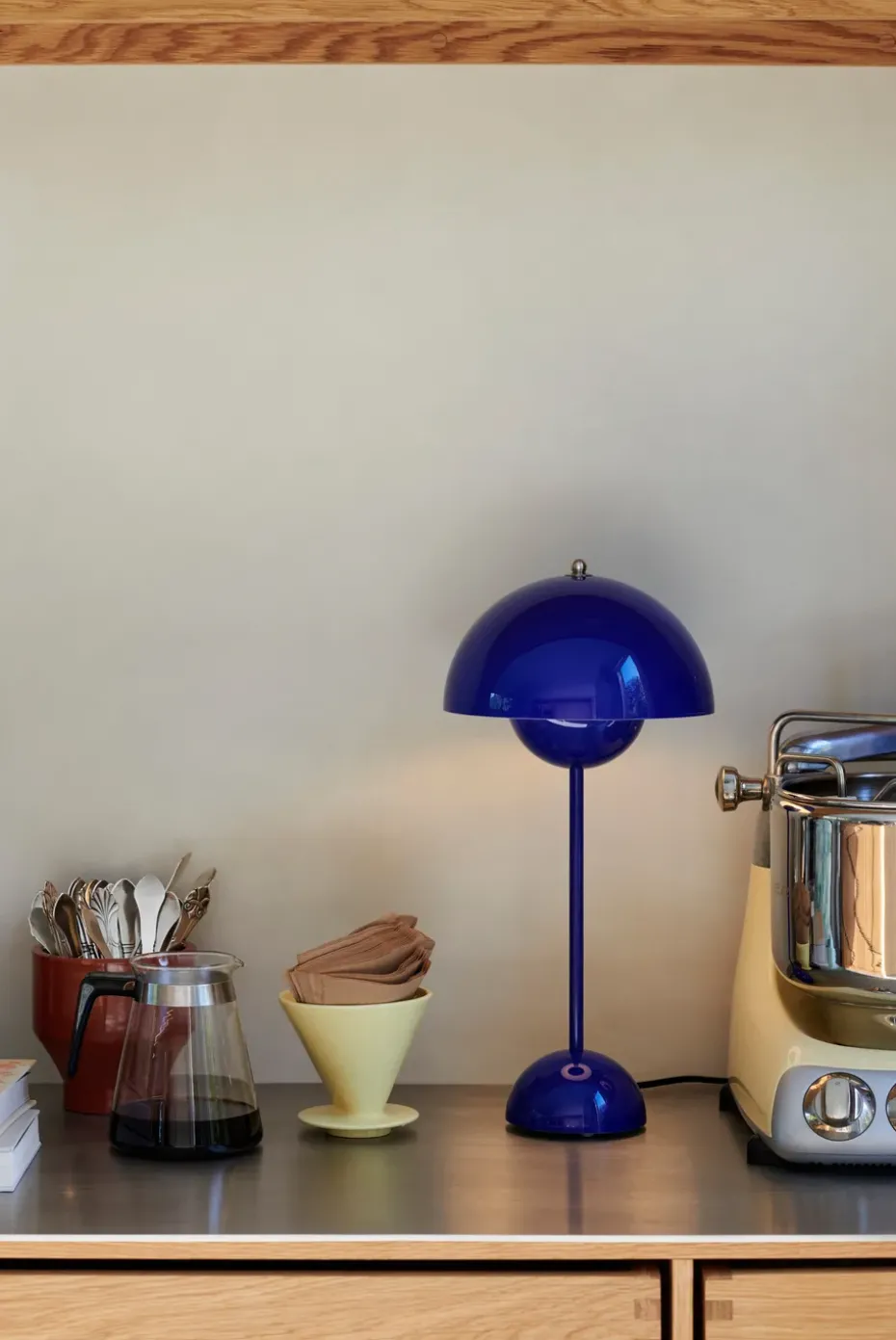 Lámpara de mesa FlowerPot VP3, Cobalt blue