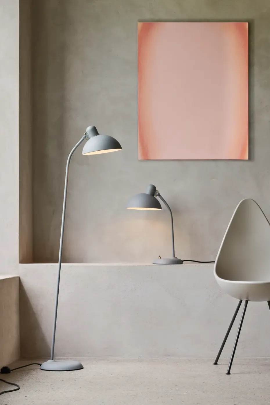 Lámpara de mesa Kaiser Idell 6556-T, Easy Grey