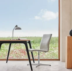Lámpara de mesa Kaiser Idell 6556-T, Easy Grey