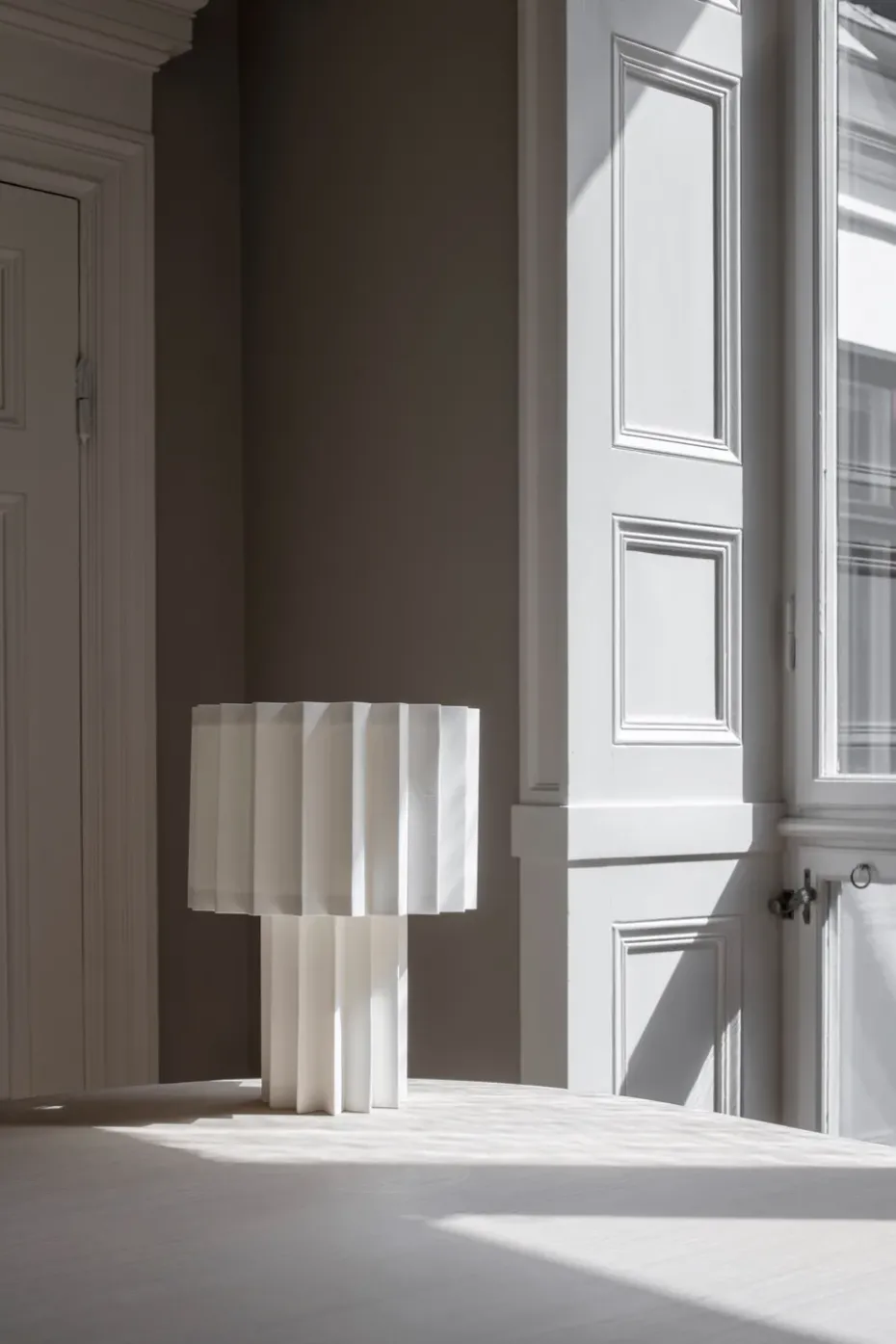 Lámpara de mesa Plissé textil, Blanco