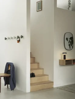 Lámpara de mesa portátil Ease 21,5 cm, Black