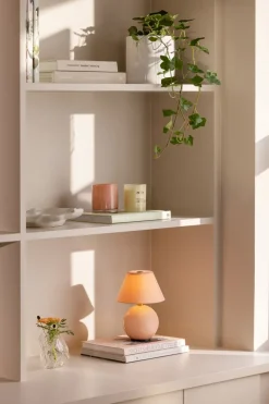 Lámpara de mesa portátil Iris 16, Blush
