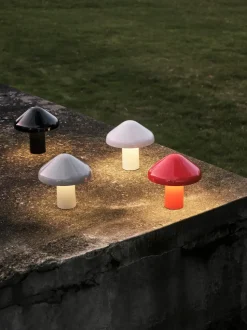Lámpara de mesa portátil Pao, rojo