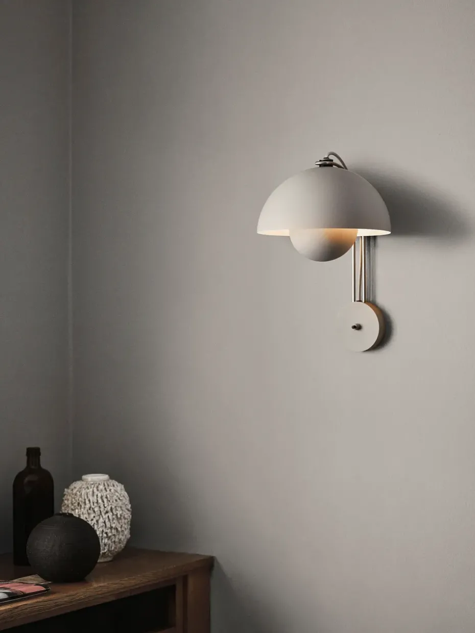 Lámpara de pared Flowerpot VP8, Grey beige