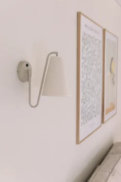 Lámpara de pared Lou, Bouclé blanco-beige