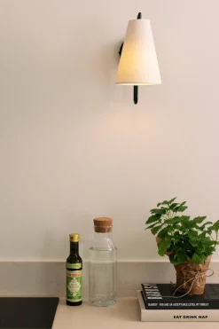 Lámpara de pared Lou, Bouclé blanco-negro