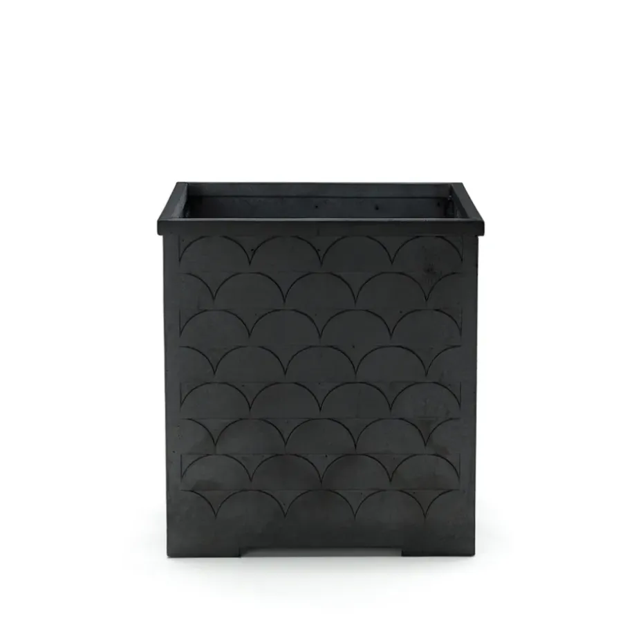 Maceta Relief, Negro