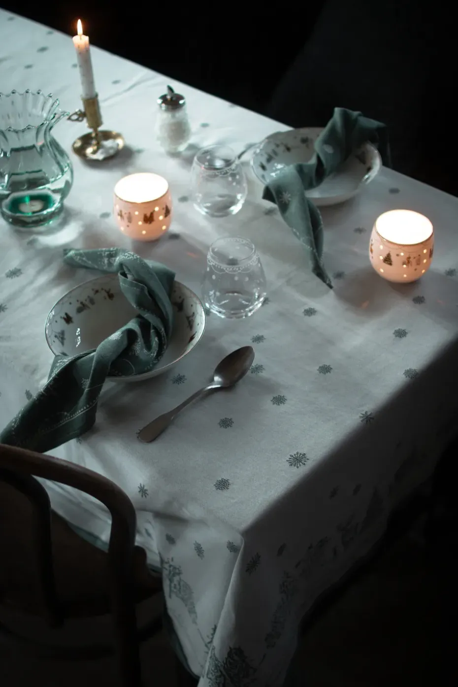 Mantel Julemorgen, Blanco-verde, 140x240 cm