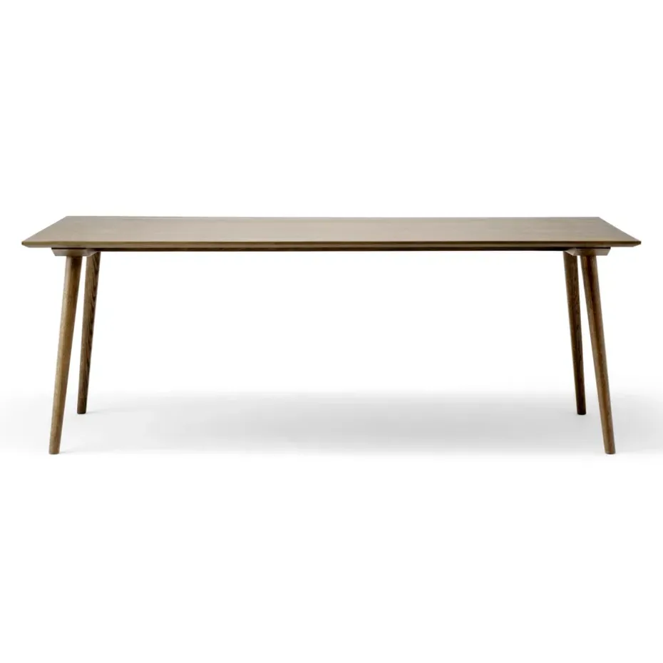 Mesa In Between SK5, Roble lacado ahumado