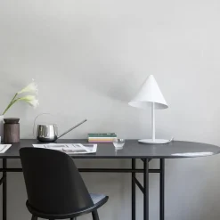 Mesa Snaregade ovalada, Negro