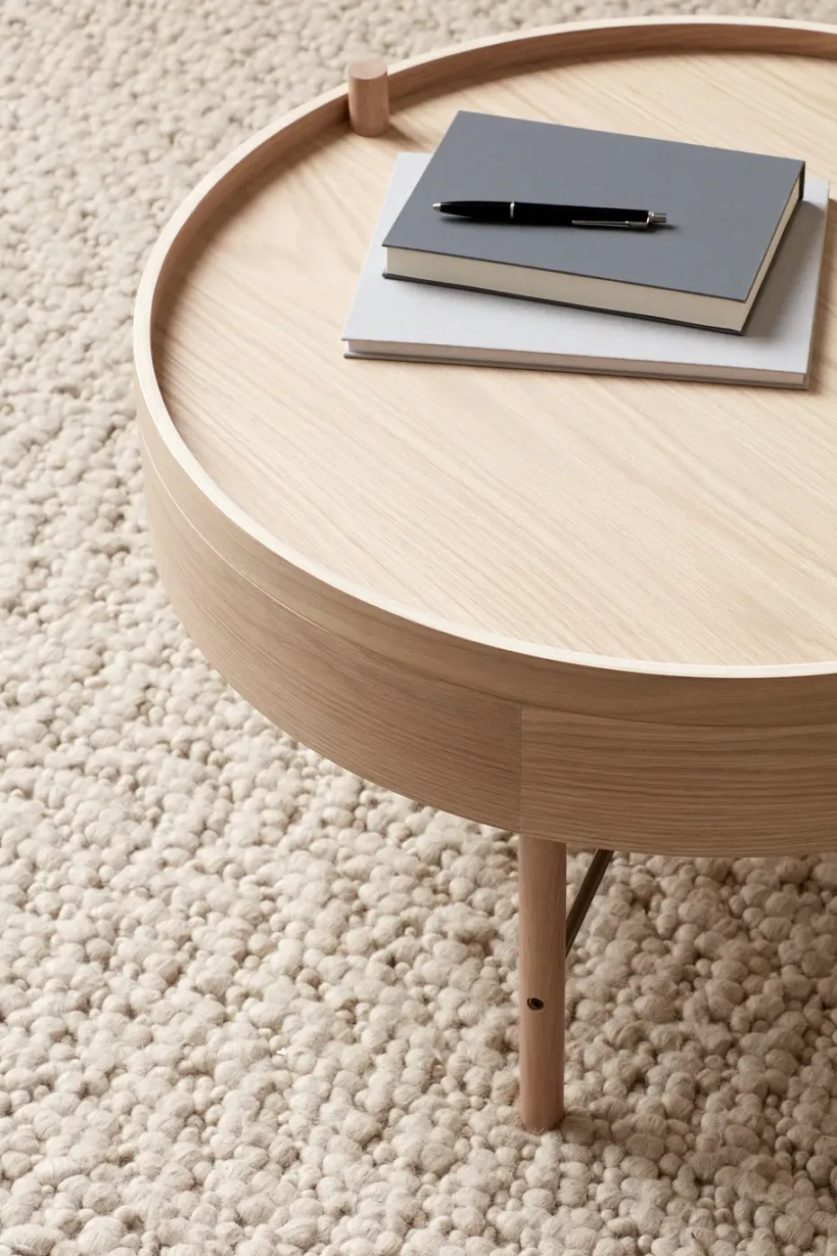Mesa Turning, roble natural-cromo