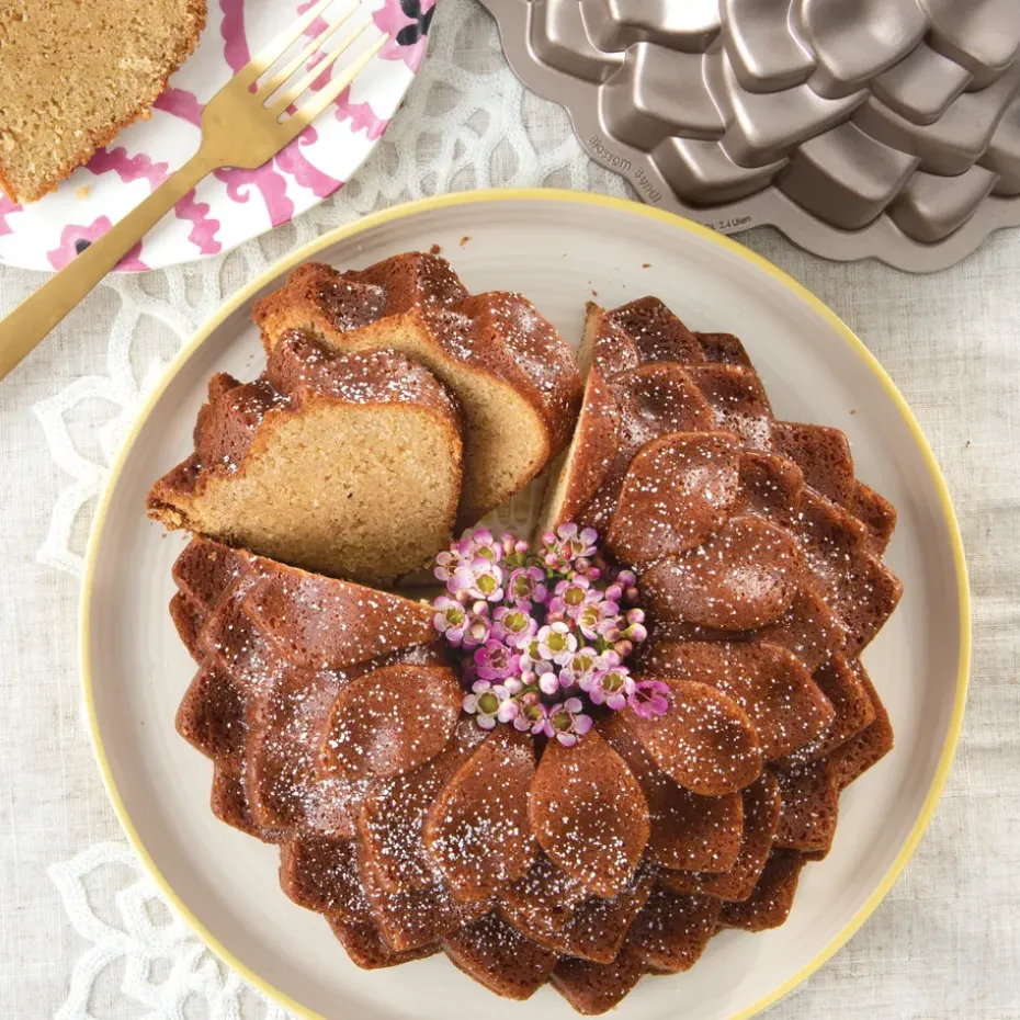 Molde de horno Nordic Ware blossom bundt, 2,4 L