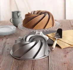 Molde de horno Nordic Ware heritage bundt plata, 2,4 L