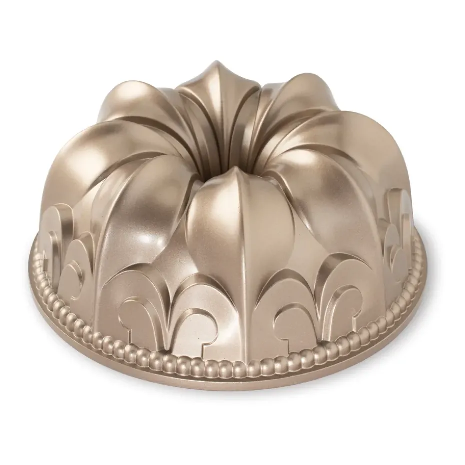 Molde de horno Nordic Ware Fleur De Lis Bundt, 2,4 L