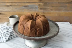 Molde de horno Nordic Ware Fleur De Lis Bundt, 2,4 L