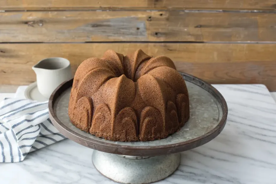 Molde de horno Nordic Ware Fleur De Lis Bundt, 2,4 L