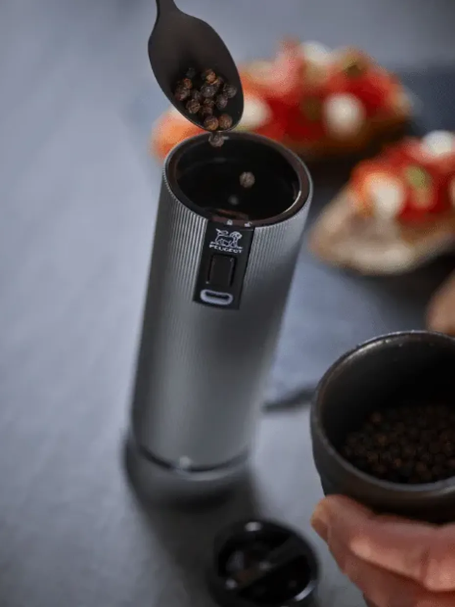 Molinillo de sal y pimienta Line Z DUO Electric 2 piezas, Aluminium-carbon