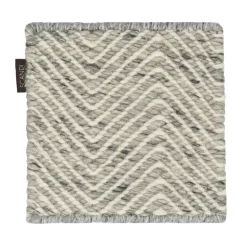 Muestra de alfombra de lana Furrow, Blanco natural-gris