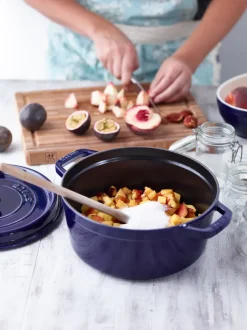 Olla de hierro fundido Staub redonda, tres capas de esmalte 3,8 l, azul oscuro