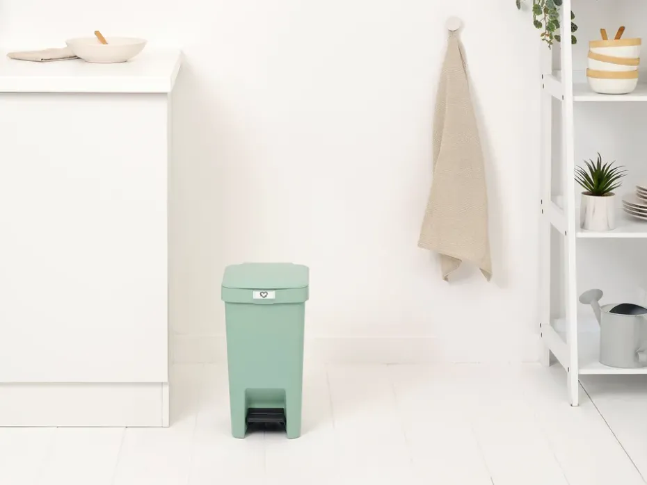Papelera con pedal StepUp de 10 L, Jade green