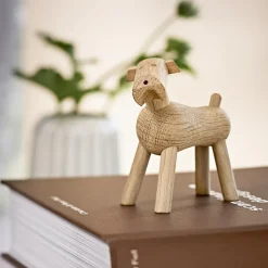 Perro Tim de madera, roble claro