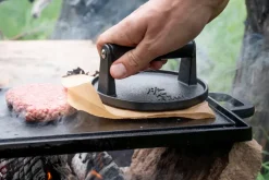 Prensa hamburguesas Satake, Hierro fundido