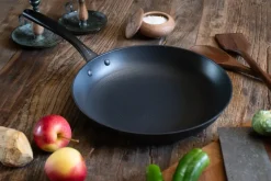 Sartén de cerámica de hierro fundido ligero Satake, 30 cm