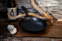 Sartén de cerámica de hierro fundido ligero Satake, 20 cm