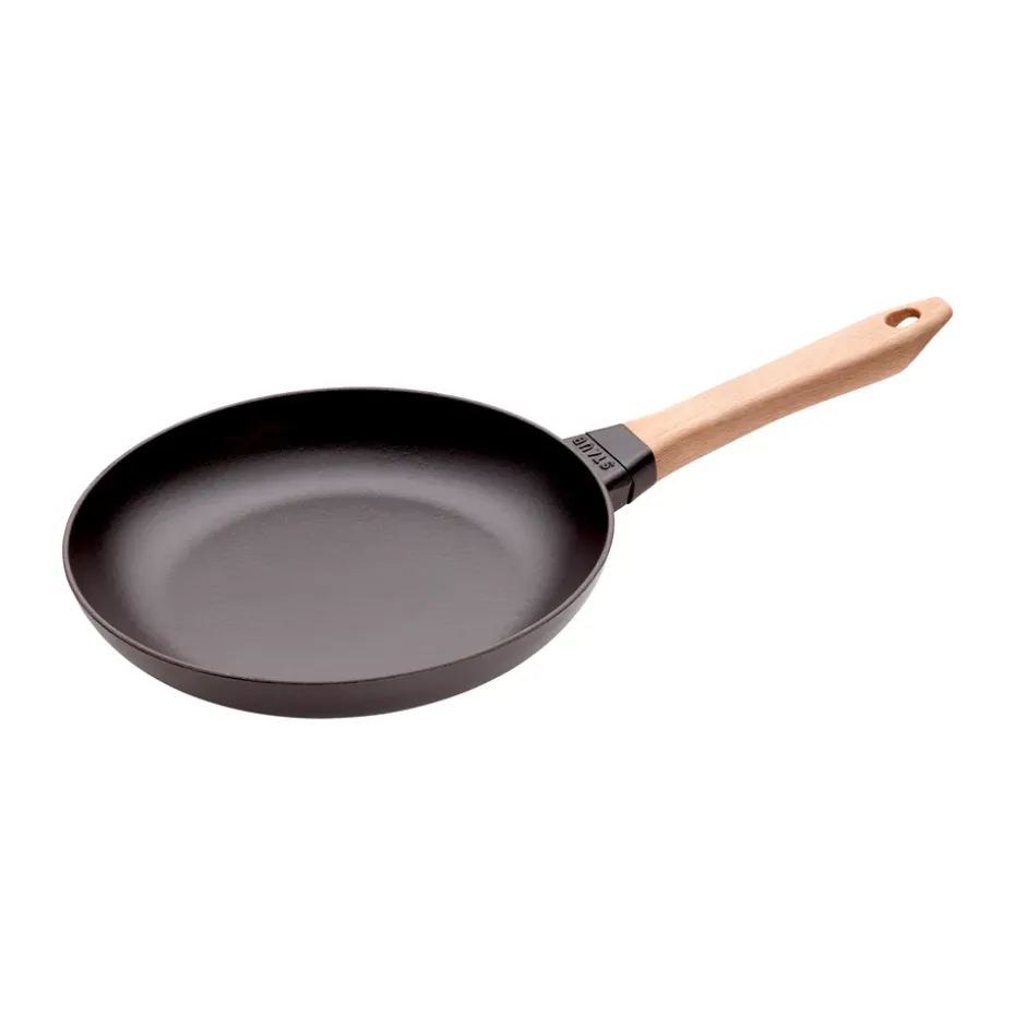 Sartén de hierro fundido Staub negra con mango de madera claro, Ø26 cm