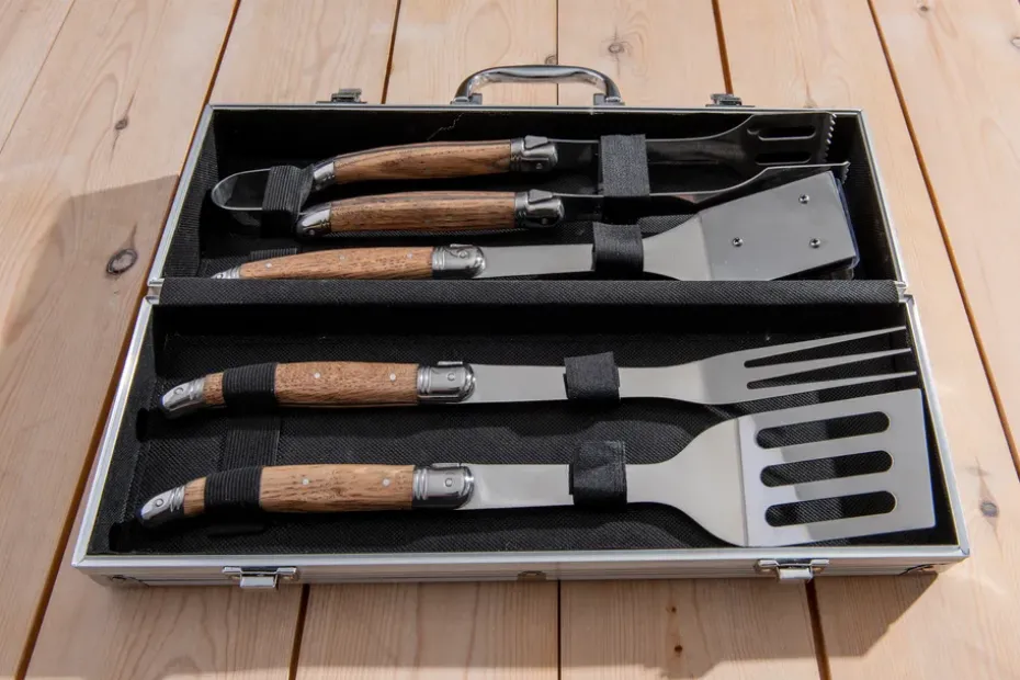 Set de barbacoa Laguiole By Hâws, 4 piezas, Roble